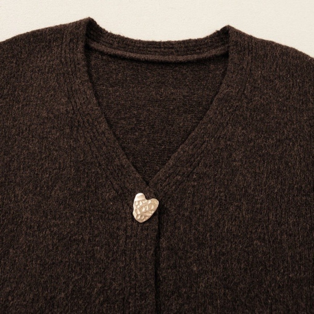 NWOT Chocolate Brown V-neck Cardigan Hammered Gold Heart Buttons Sz L - Picture 9 of 10